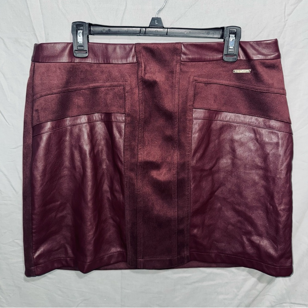 Elegant Burgundy Leather Skirt